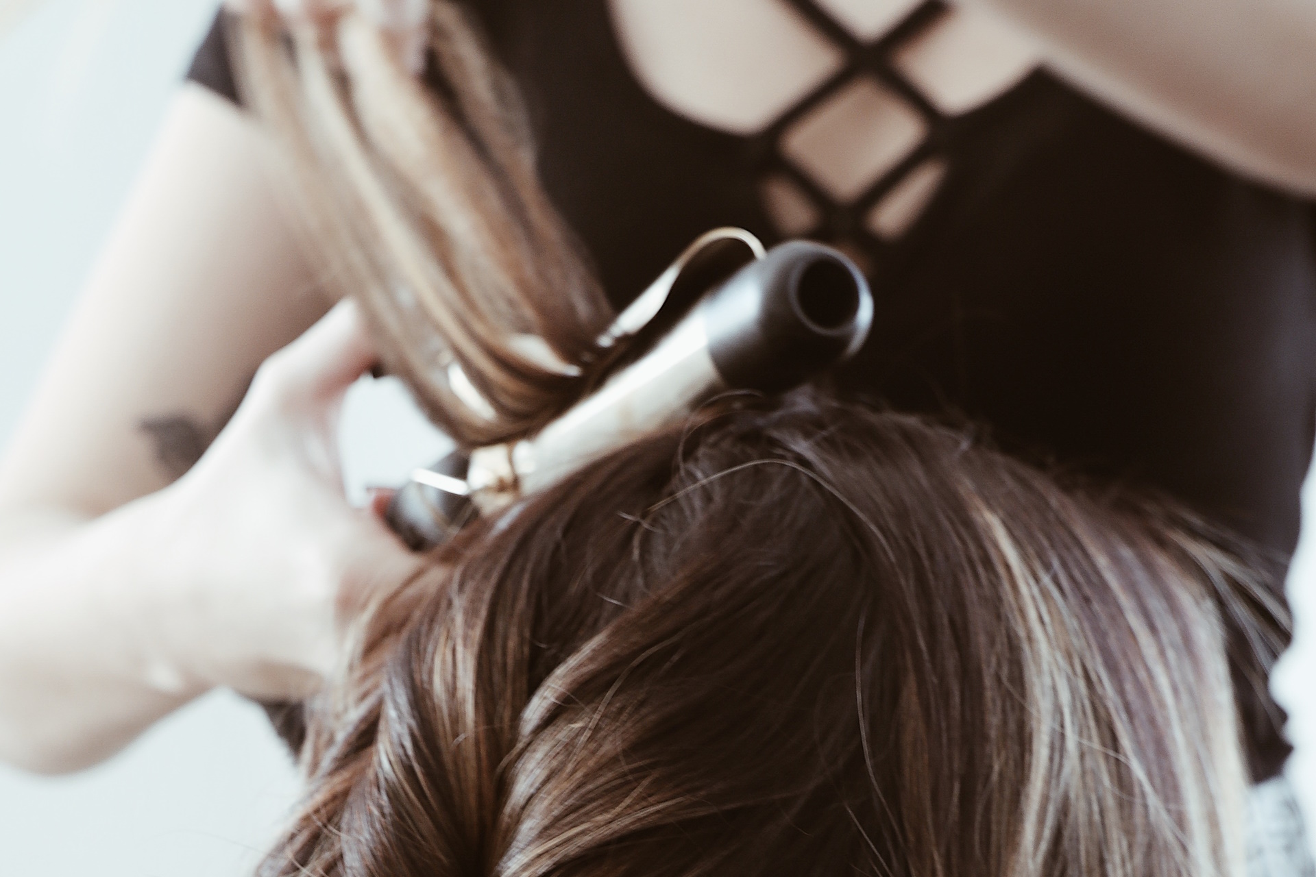 Prenez le contrôle de vos cheveux rebelles